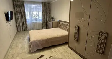 Apartamento 3 habitaciones en Borisov, Belarús