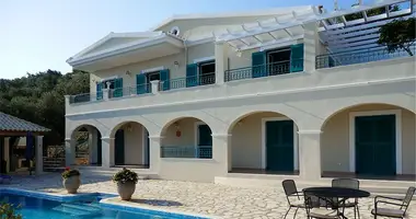 Villa 5 bedrooms in Perithia, Greece