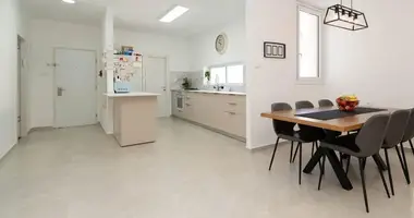 Apartamento 4 habitaciones en Netanya, Israel