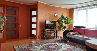 Apartamento 3 habitaciones en Muchaviecki sielski Saviet, Belarús
