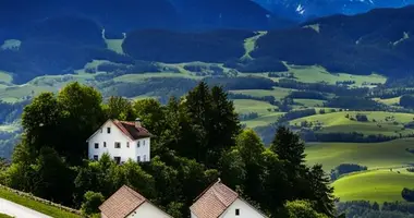 ДЕВЕЛОПЕРСКИЙ ПРОЕКТ в Upravna Enota Ljubljana, Словения