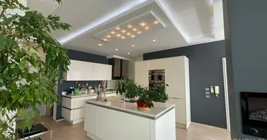 Apartamento 2 habitaciones en Tirana Municipality, Albania
