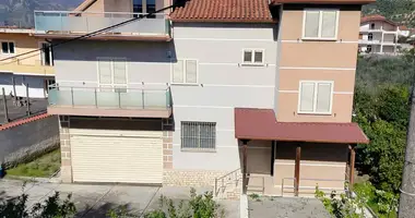 Haus in Elbasan Municipality, Albanien