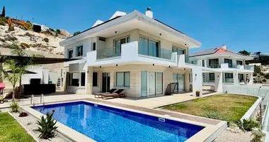 villa de 5 dormitorios en Agios Tychonas, Chipre