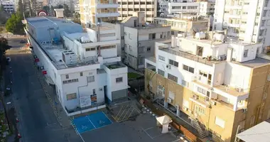 Nieruchomości komercyjne 5 232 m² w Nikozja, Cypr