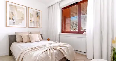 Mieszkanie 2 pokoi w Warszawa, Polska