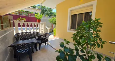 Reihenhaus 5 zimmer in Bashkia Vlore, Albanien
