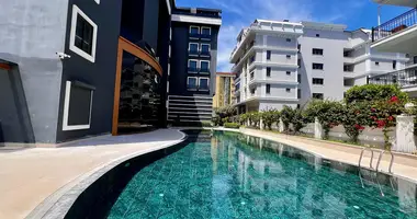 3 bedroom apartment in Muratpasa, Turkey