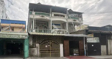 Villa 4 zimmer in Sangkat Phsar Daeum Thkov, Kambodscha