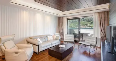 Wohnung 2 Schlafzimmer in Dobrota, Montenegro