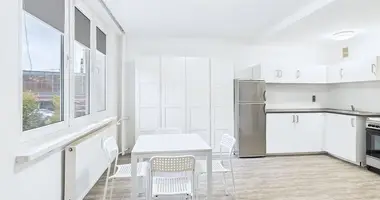 Mieszkanie 1 pokój w Warszawa, Polska