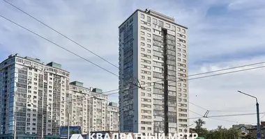 Apartamento 3 habitaciones en Minsk, Belarús