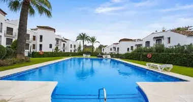 2 bedroom apartment in Benahavis, Spain