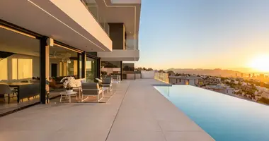 4 bedroom house in Finestrat, Spain