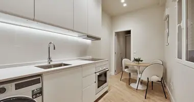 Mieszkanie 2 pokoi w Madryt, Hiszpania