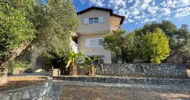 Villa 4 bedrooms in Nea Skioni, Greece