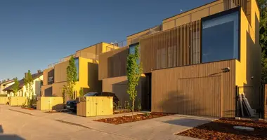 Haus 5 zimmer in Warschau, Polen