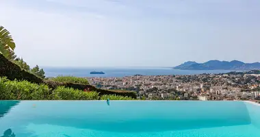7-Schlafzimmer-Villa in Frankreich