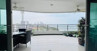 2 bedroom apartment in Pattaya City, Thailand