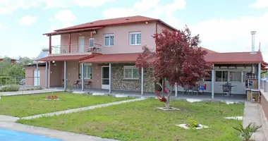 Ferienhaus 4 Schlafzimmer in Agios Spiridonas, Griechenland