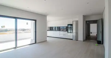 Mieszkanie 3 pokoi w Quelfes, Portugalia