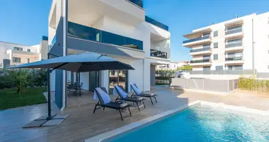 Villa 4 bedrooms in Grad Porec, Croatia