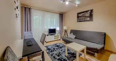 Mieszkanie 2 pokoi w Warszawa, Polska