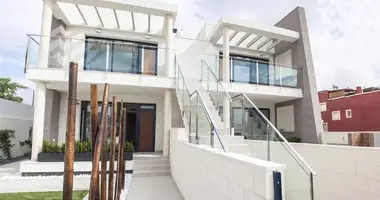 3 bedroom apartment in Abadin, Spain