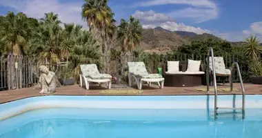 4 bedroom house in Spain