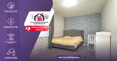 Apartamento 2 habitaciones en Maladetchna, Belarús