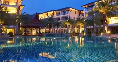 Wohnung 4 Schlafzimmer in Sakhu, Thailand