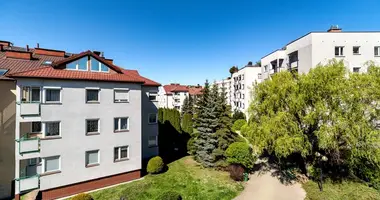 Commercial property 99 m² in Warsaw, Poland