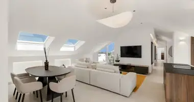 3 bedroom apartment in San Pedro Alcantara, Spain