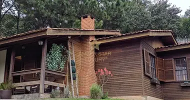 Haus 3 zimmer in Regiao Imediata de Sao Paulo, Brasilien