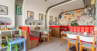 Коммерческое помещение 102 м² в Варшава, Польша