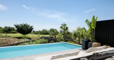 4 bedroom house in Estepona, Spain