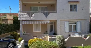 Wohnung in Tivat, Montenegro