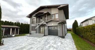 Dom 4 pokoi w Jurmała, Łotwa