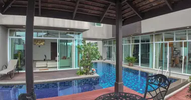 Villa 4 chambres dans Rawai, Thaïlande