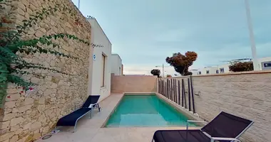 3 bedroom apartment in Guardamar del Segura, Spain