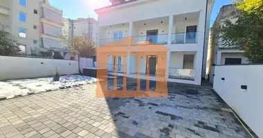 Willa 11 pokojów w Bashkia Durres, Albania