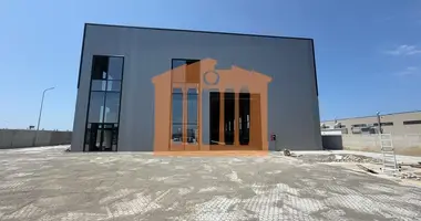 Manufacture 2 400 m² in Bashkia Durres, Albania