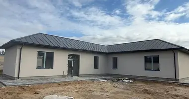 Maison 3 chambres dans Lativka, Ukraine