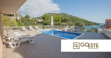 Casa 6 habitaciones en Opcina Dezanovac, Croacia