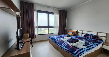 Condo 2 bedrooms in Na Kluea, Thailand