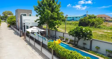 Casa 2 habitaciones en Bang Lamung, Tailandia