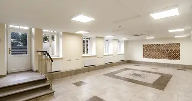 Bureau 320 m² dans Riga, Lettonie