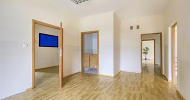 Wohnung 3 zimmer in Warschau, Polen