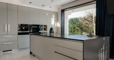 Haus 7 zimmer in Warschau, Polen