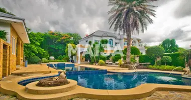 8 bedroom House in Klet Kaeo, Thailand